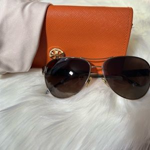 Tory Burch Polarized sunglasses